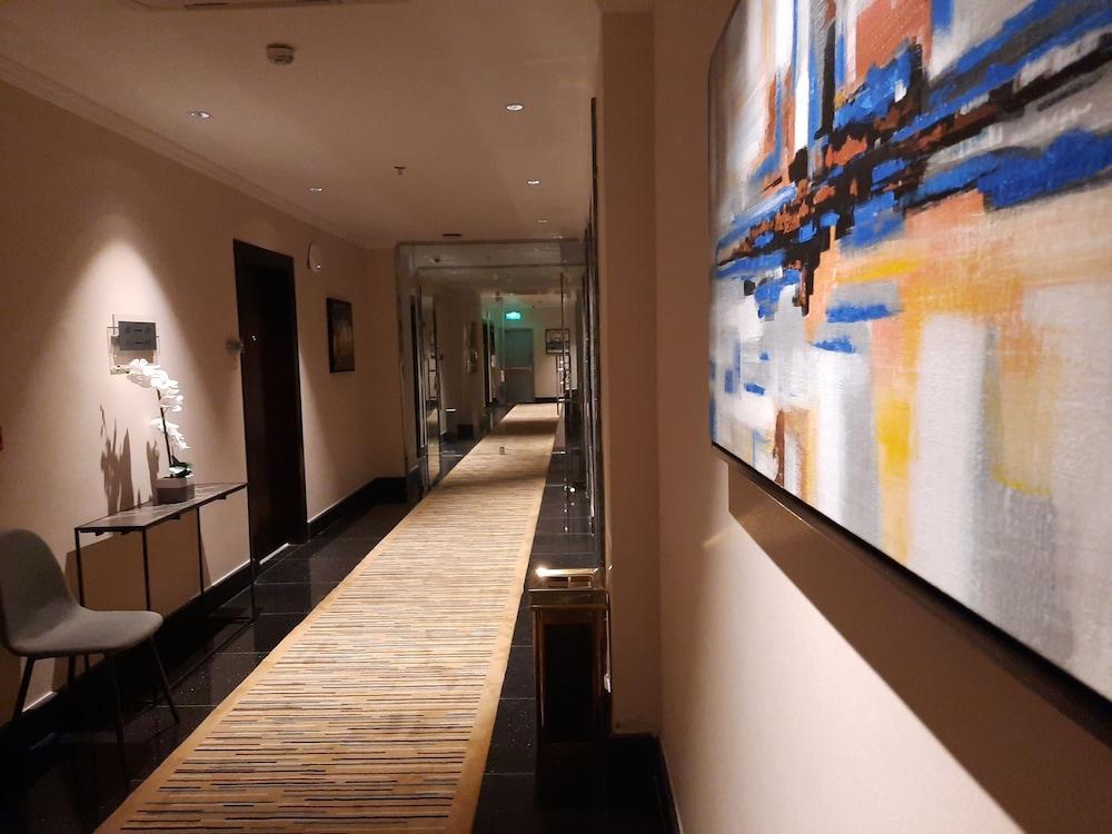 Hayat Al Riyadh Hotel Exterior photo