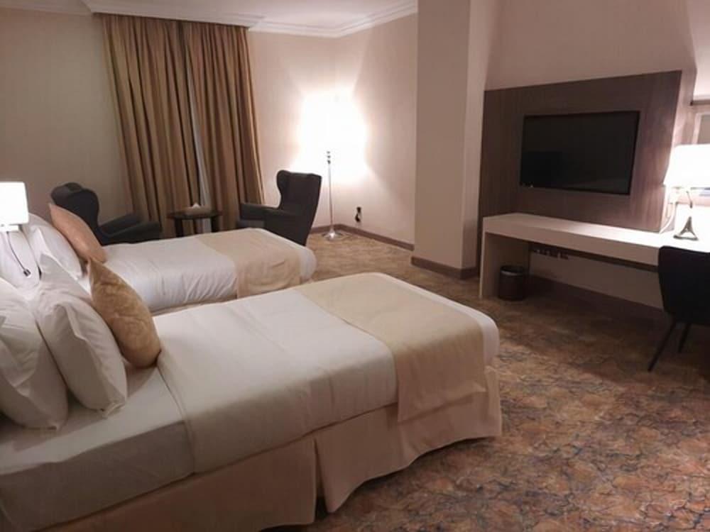 Hayat Al Riyadh Hotel Exterior photo